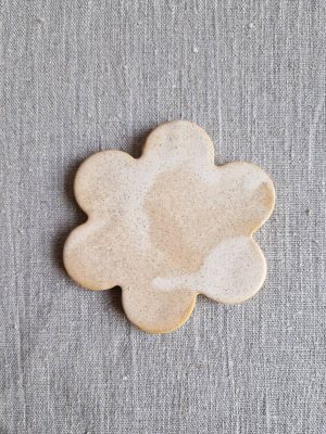 Gros plan sur le support Marguerite en coloris brun moucheté