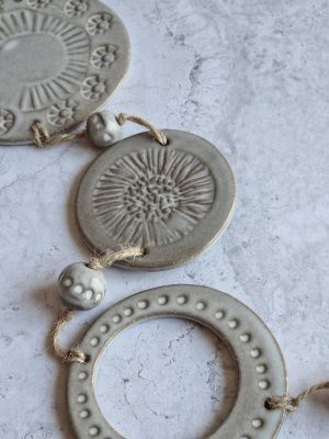 détail de la suspension murale brume