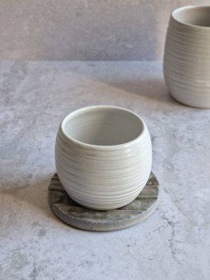 tasse helsinki blanche et dessous de verre